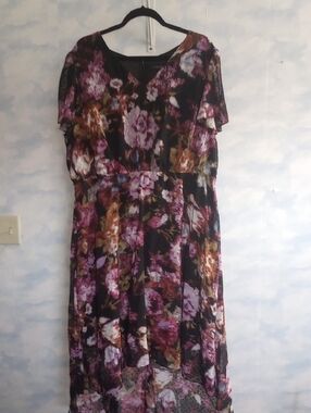 Floral V-Neck Maxi Dress - Black & Purple